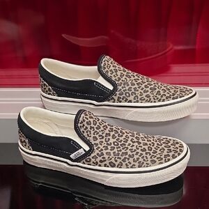 Vans Classic Slip-On – Black/Leopard – Men’s 4.5 / Women’s 6.0